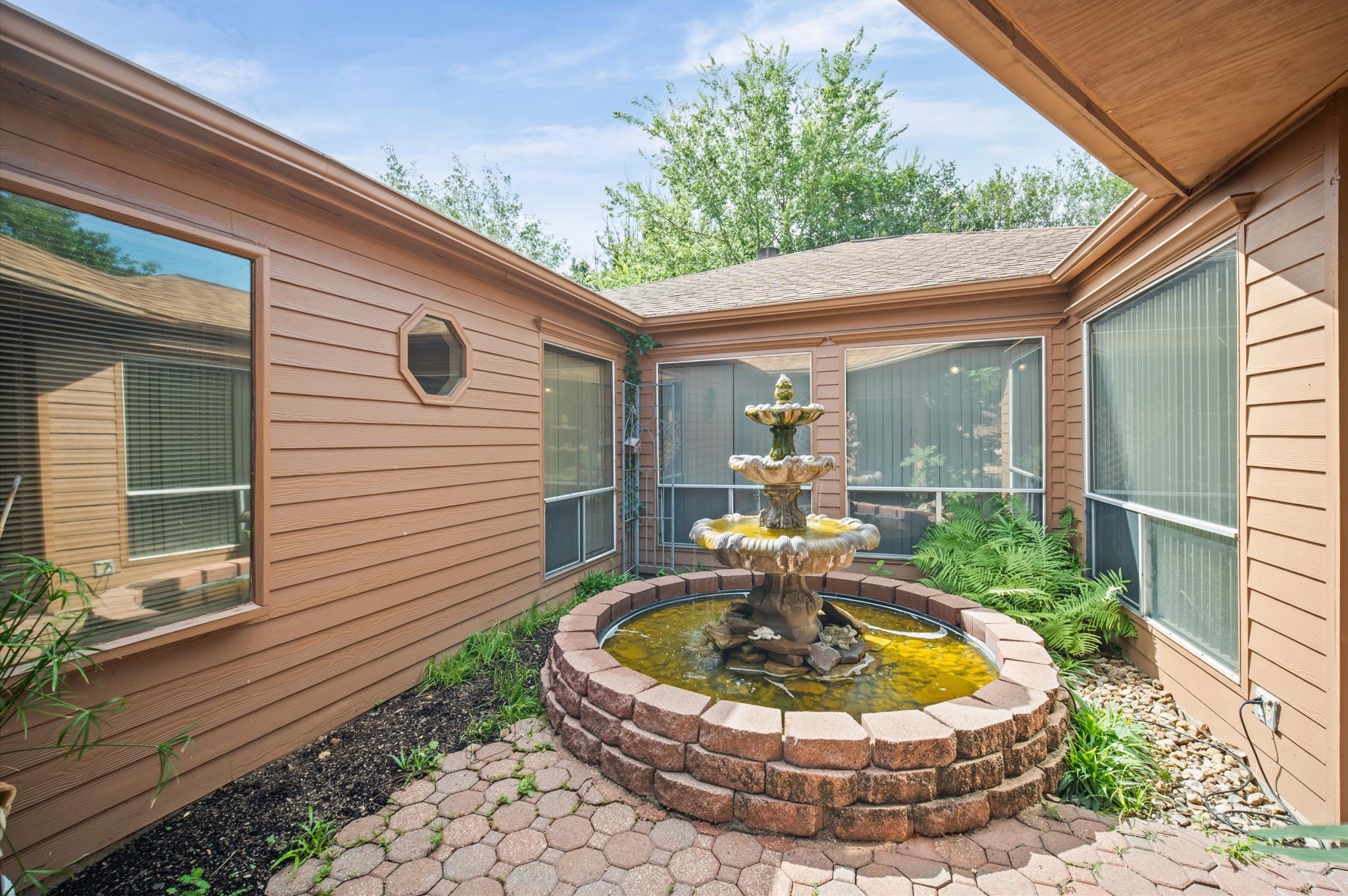 6903 Bullinger Drive Spring, TX 77379 - Photo 5 of 27 3 Tier Water Feature