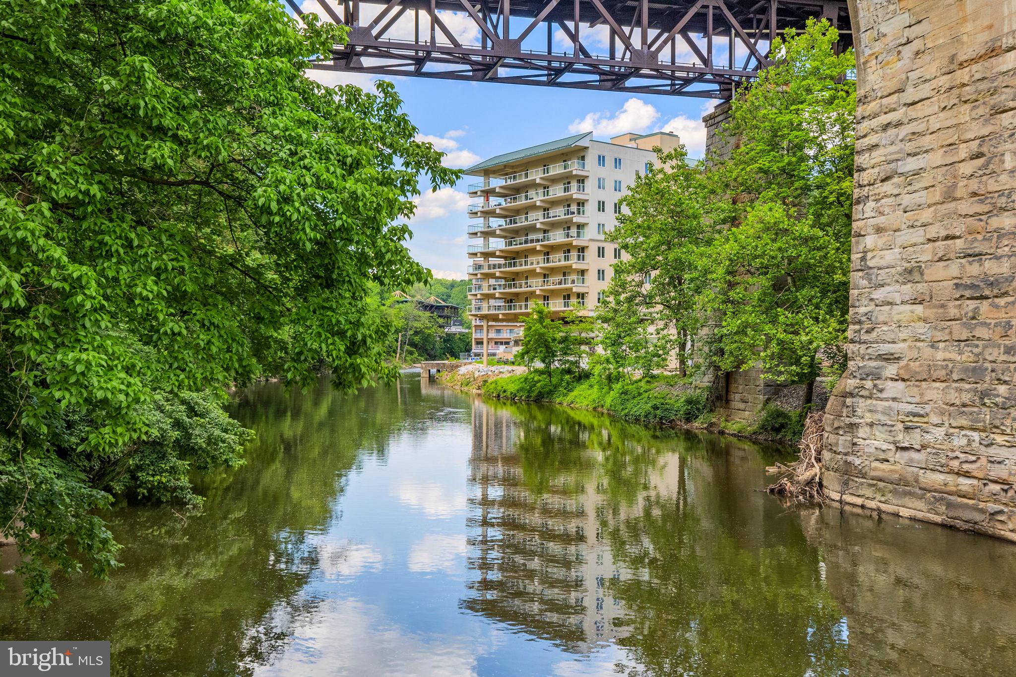 1702 North Park Dr Unit 33  