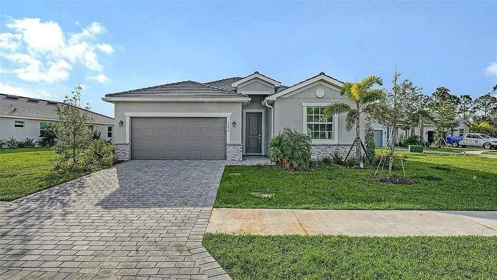 10896 Pinot Drive Venice, FL 34293 - Photo 1 of 37