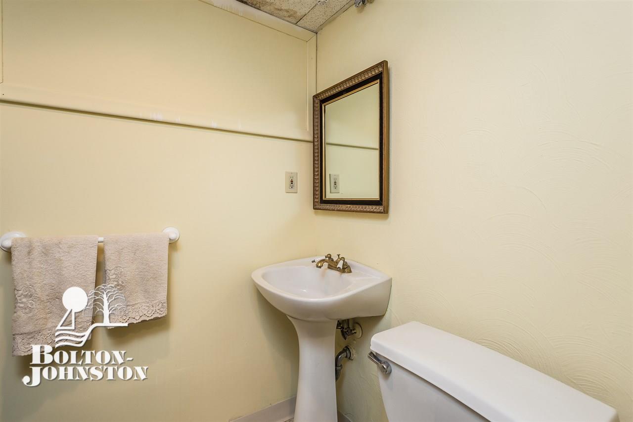 193 Stephens Road Grosse Pointe Farms, MI 48236 - Photo 31 of 39