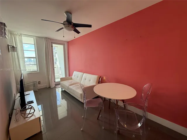 $3,500 | 100 Lincoln Road, Unit 1420, Miami Beach, FL 33139