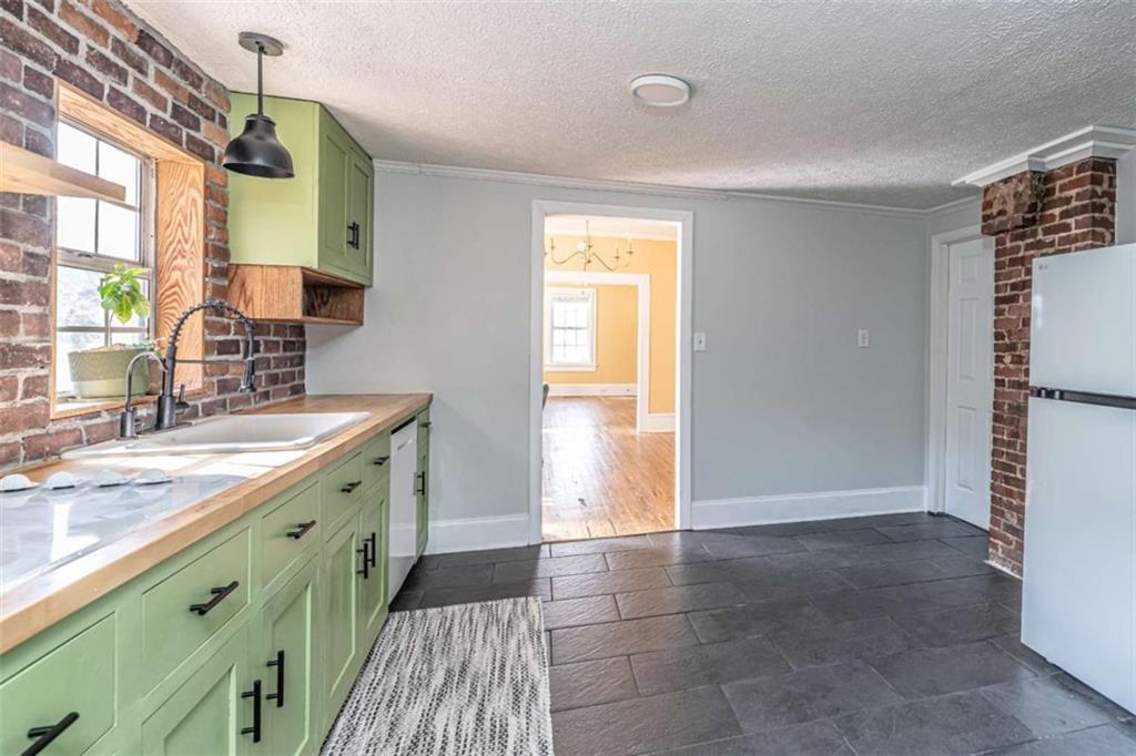 201 East 10th Street Rome, GA 30161 - Photo 8 of 19