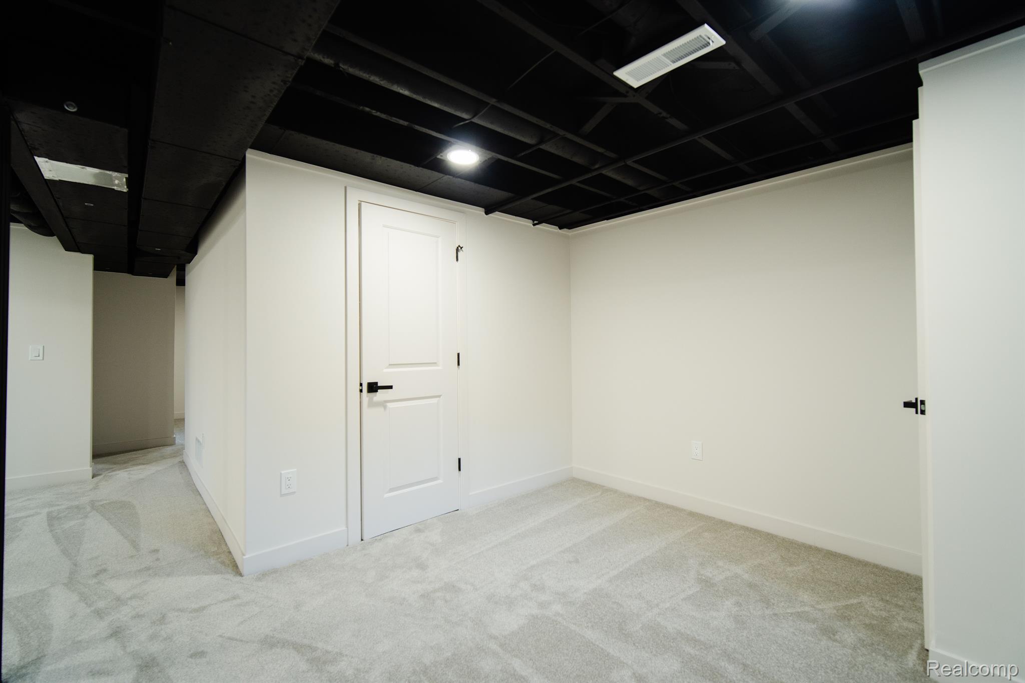 700 Spartan Drive Rochester, MI 48309 - Photo 69 of 81 Gallery Image 69