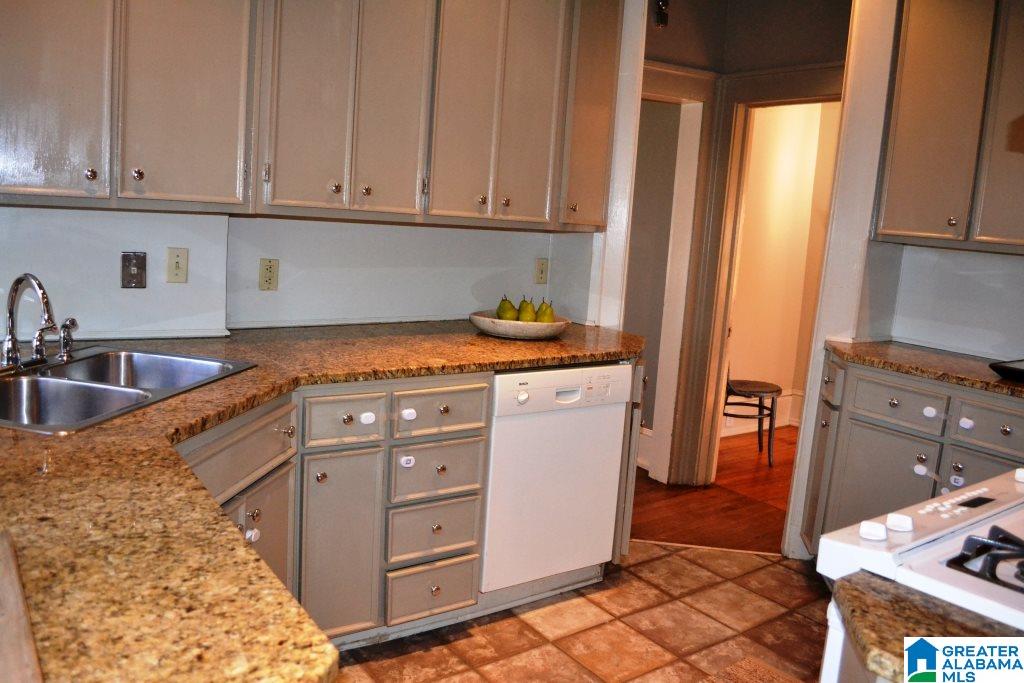 4319 Cliff Road Birmingham, AL 35222 - Photo 10 of 21