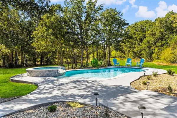 $1,350,000 | 7196 South County Road 458, Normangee, TX 77871