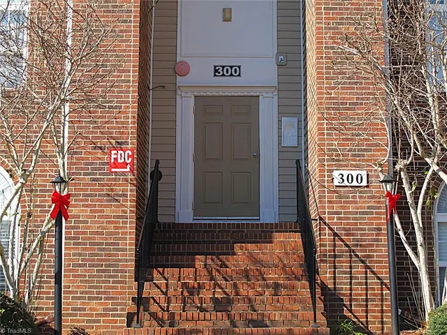 $190,000 | 331 Mill Pond Drive, Winston-Salem, NC 27106