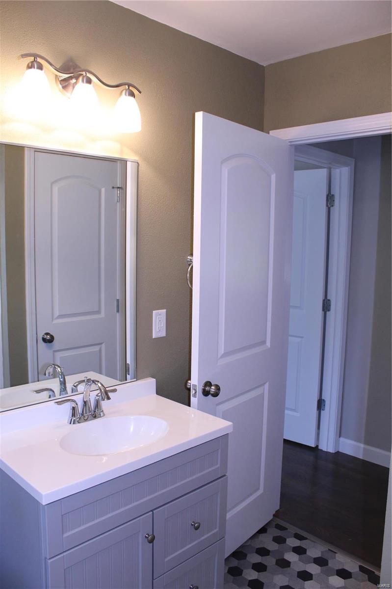 210 Reed Avenue Collinsville, IL 62234 - Photo 8 of 15 Gallery Image 8