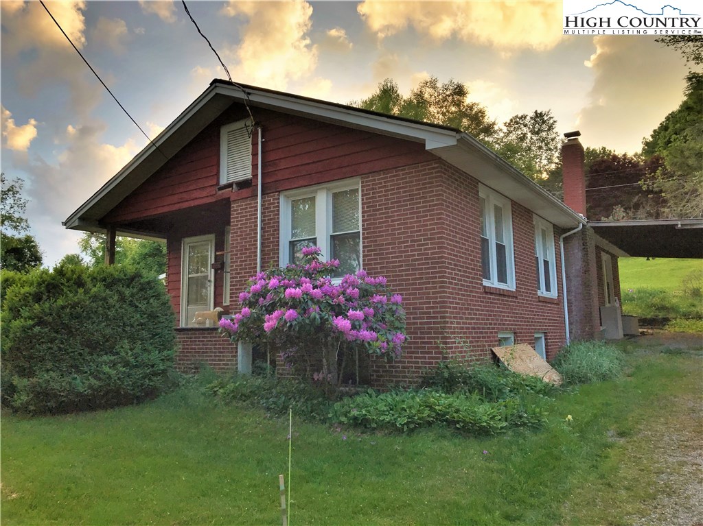 151 Gragg Street Boone, NC 28607 - Photo 2 of 5 Gallery Image 2