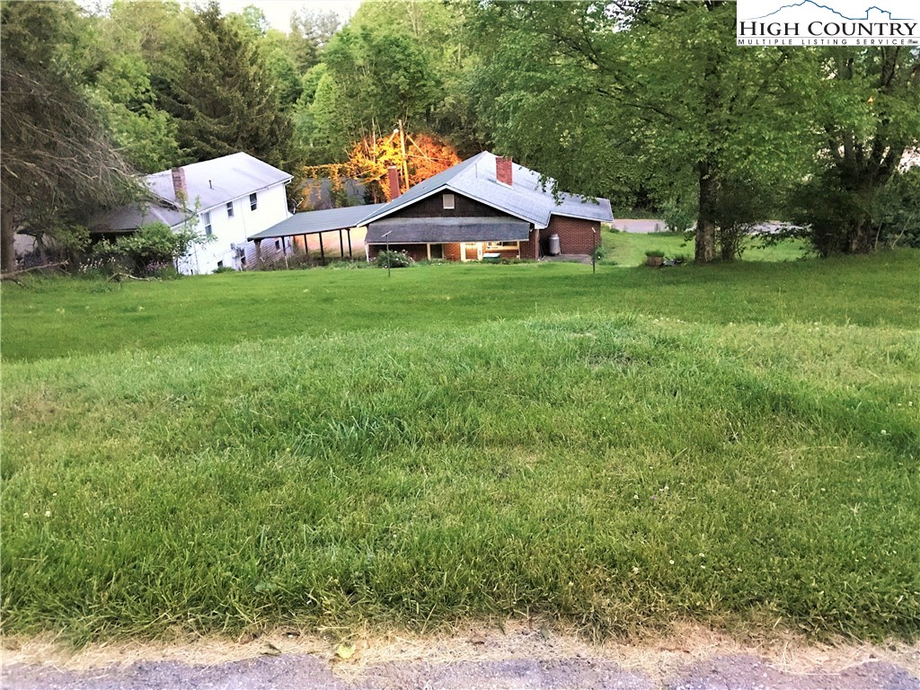 151 Gragg Street Boone, NC 28607 - Photo 3 of 5 Gallery Image 3