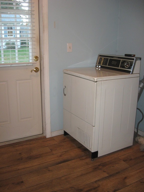 43 Chestnut Street West Springfield, MA 01089 - Photo 23 of 27 Gallery Image 23