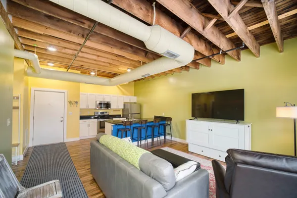 $179,900 | 86 Washington Street, Unit 340, Manistee, MI 49660