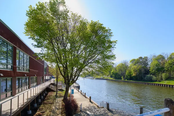 $179,900 | 86 Washington Street, Unit 340, Manistee, MI 49660