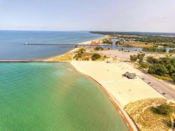 $179,900 | 86 Washington Street, Unit 340, Manistee, MI 49660