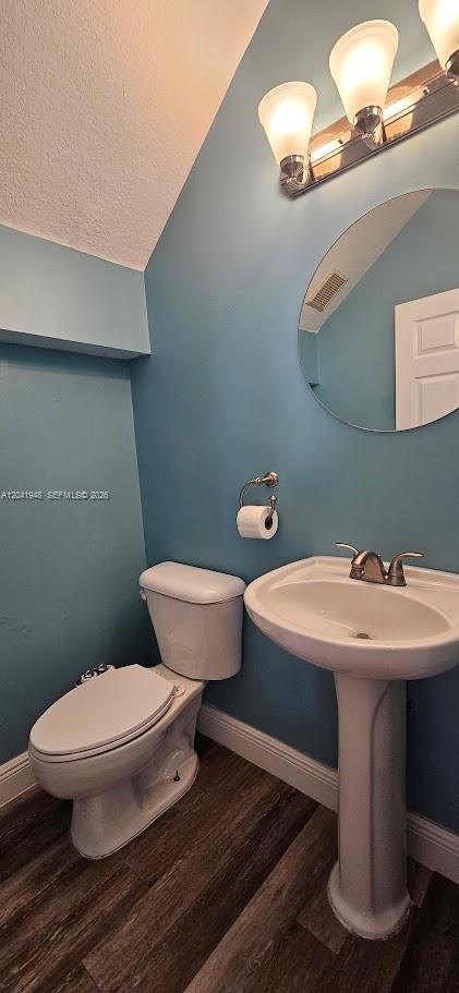 3311 Merrick Lane, Unit 902 Margate, FL 33063 - Photo 6 of 19 HALF BATH DOWNSTAIRS