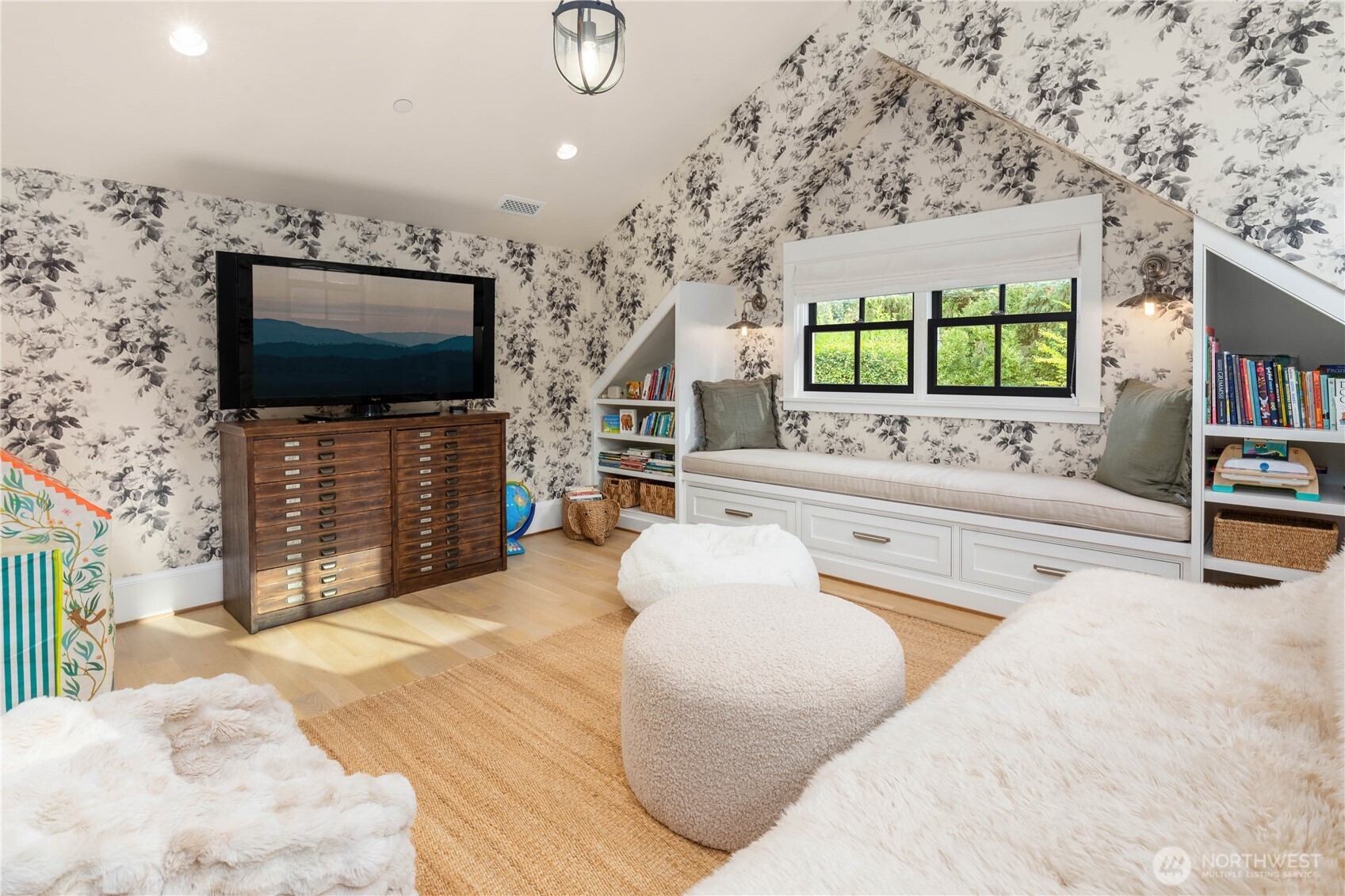 2206 Evergreen Point Road Medina, WA 98039 - Photo 27 of 39