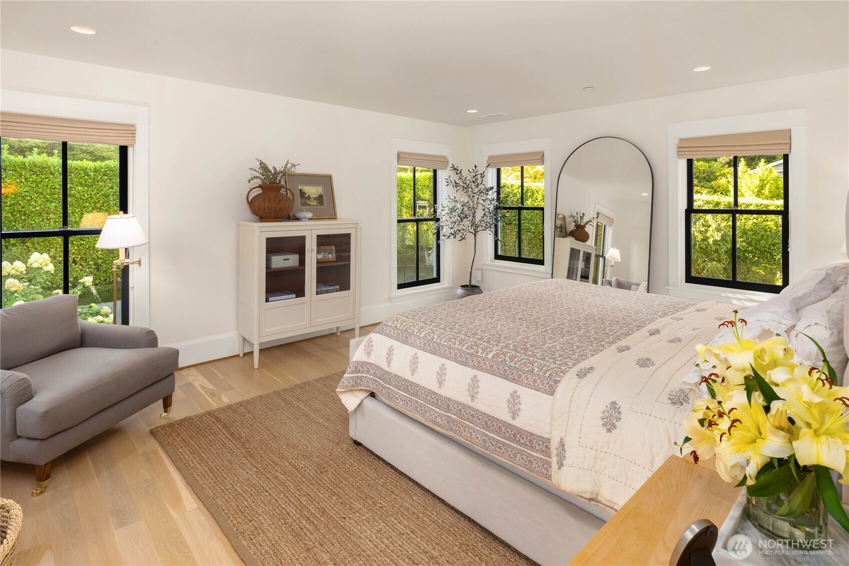 2206 Evergreen Point Road Medina, WA 98039 - Photo 28 of 39