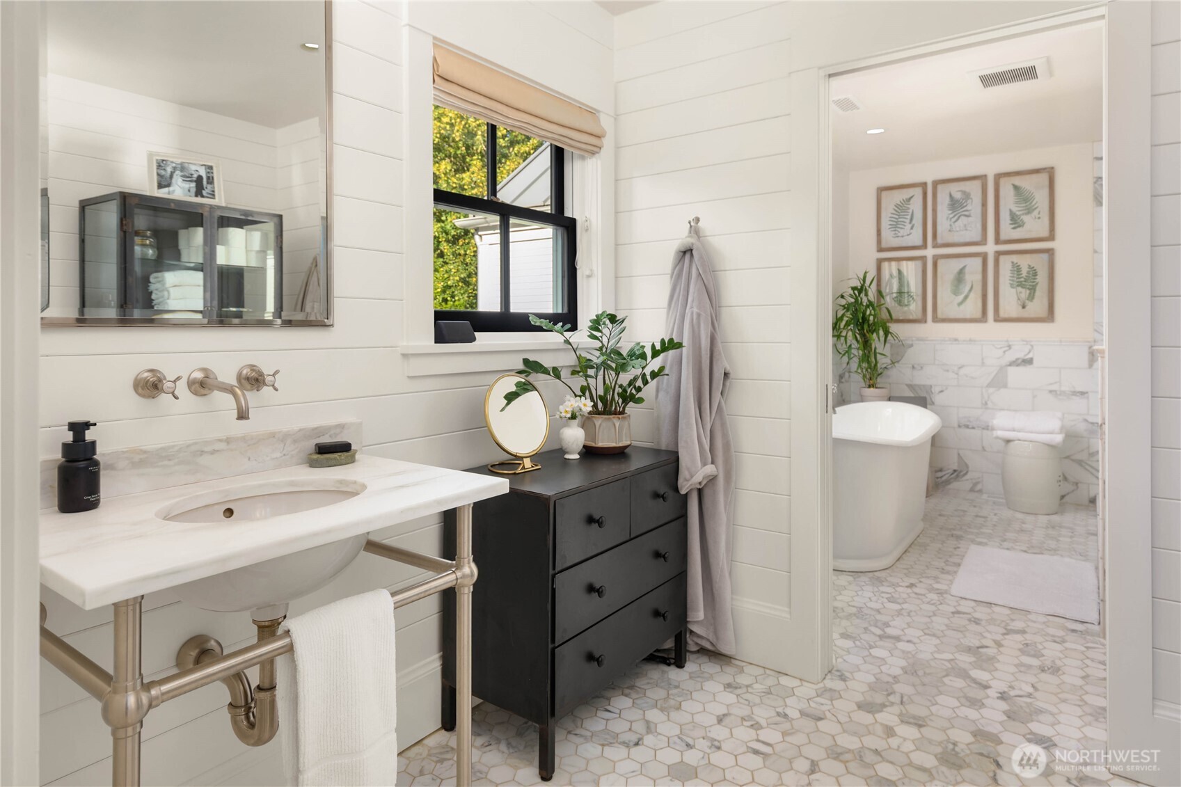 2206 Evergreen Point Road Medina, WA 98039 - Photo 30 of 39