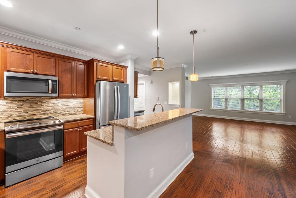3175 Tremont Road, Unit 409 Columbus, OH 43221 - Photo 18 of 42 DSC06929