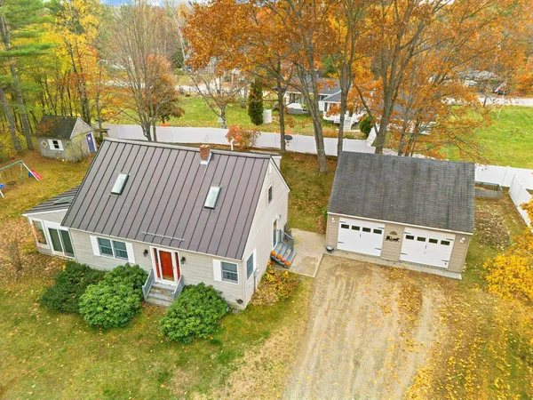 $330,000 | 137 Barlen Street, Farmington, ME 04938