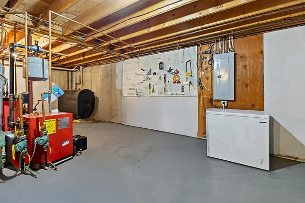 $330,000 | 137 Barlen Street, Farmington, ME 04938