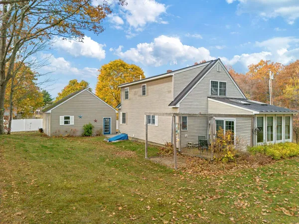 $330,000 | 137 Barlen Street, Farmington, ME 04938