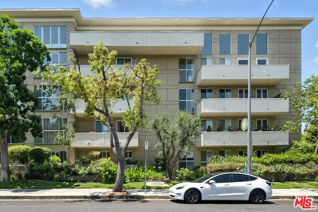 a car parked in front of a building