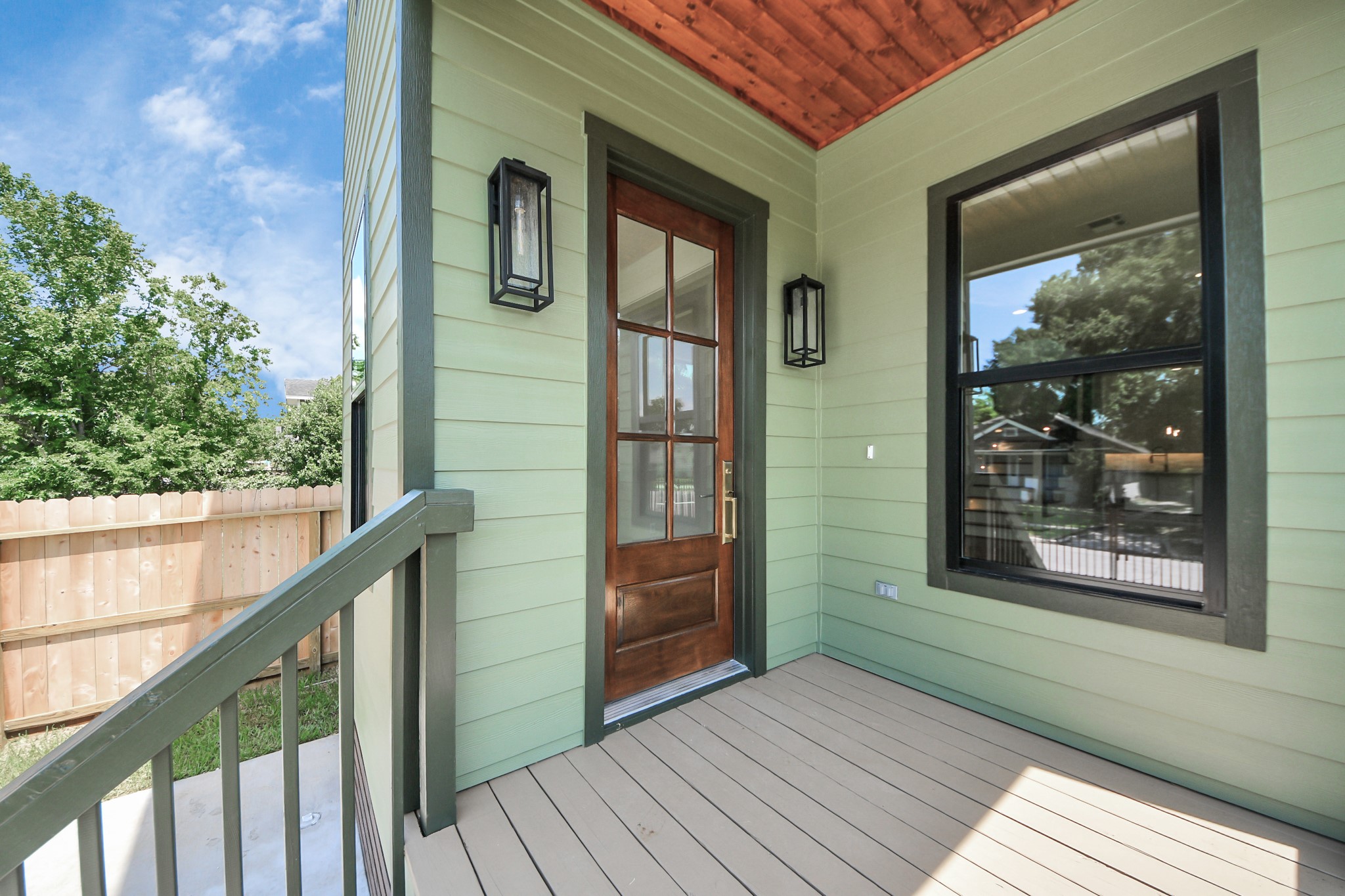 4541 Walker Street Houston, TX 77023 - Photo 6 of 24 a view of front door of house