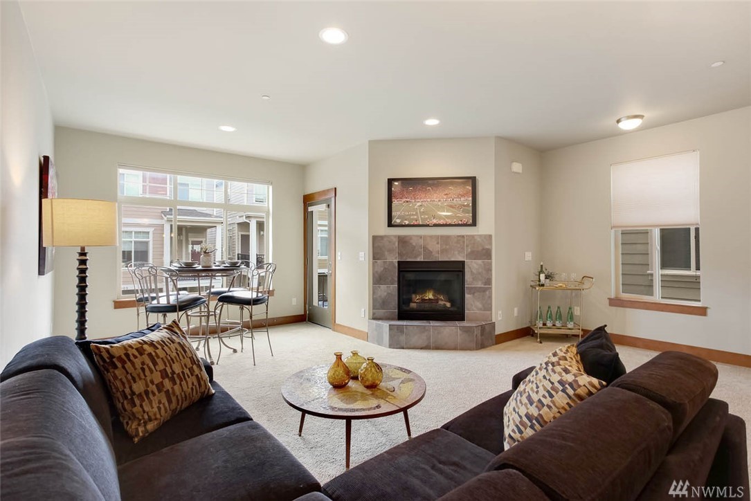 3902 Northeast 3rd Place Renton, WA 98056 - Photo 4 of 24