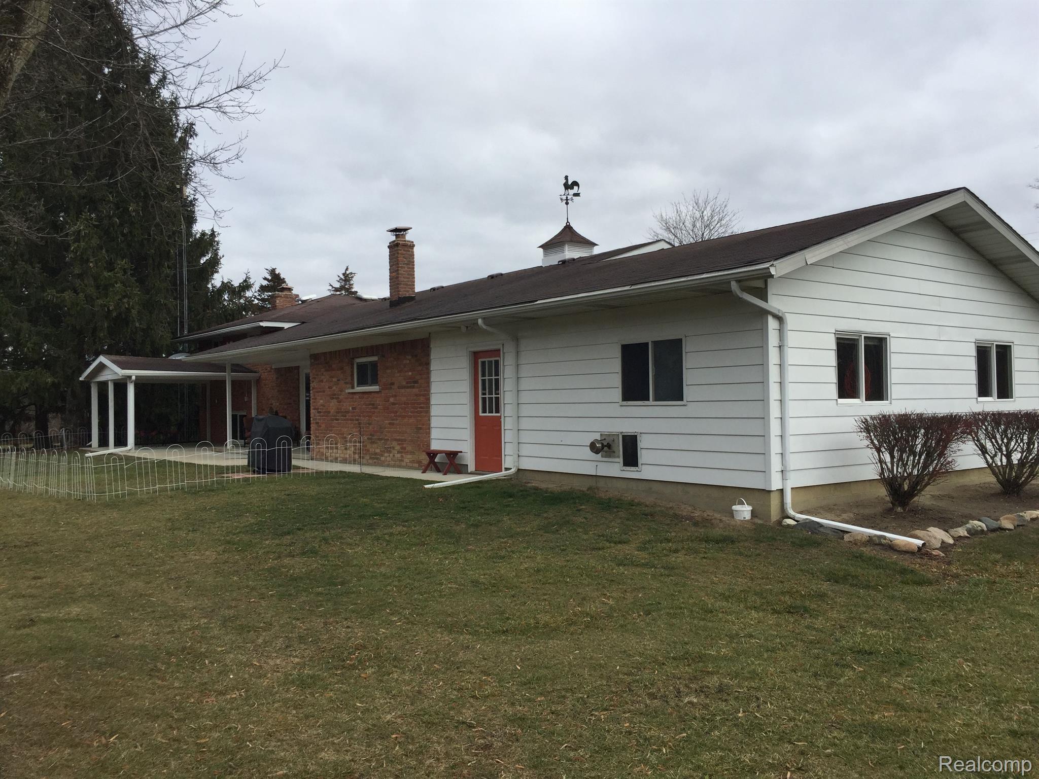 5657 Cribbins Road Avoca, MI 48006 - Photo 5 of 66 Rear Photo of the home South