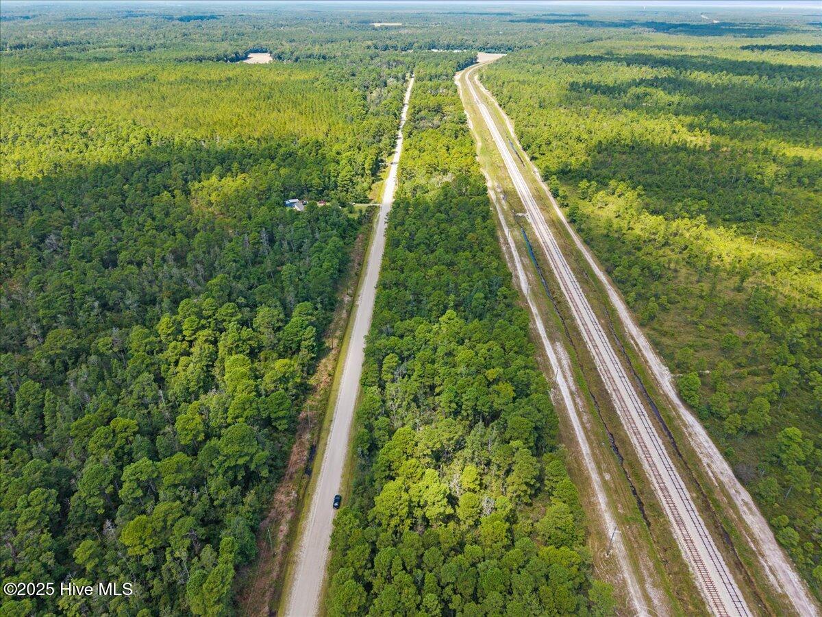 450 Redwood Road Southport, NC 28461 - Photo 7 of 30 09-www