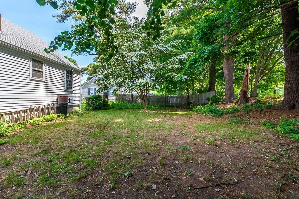 22 Londonderry Road Framingham, MA 01701 - Photo 21 of 24 Gallery Image 21