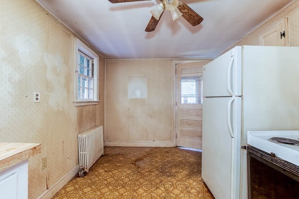 22 Londonderry Road Framingham, MA 01701 - Photo 5 of 24 Gallery Image 5