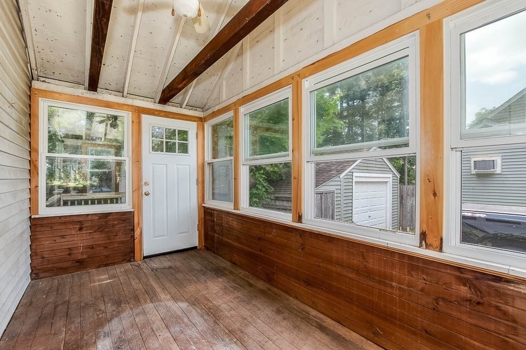 22 Londonderry Road Framingham, MA 01701 - Photo 6 of 24 Gallery Image 6