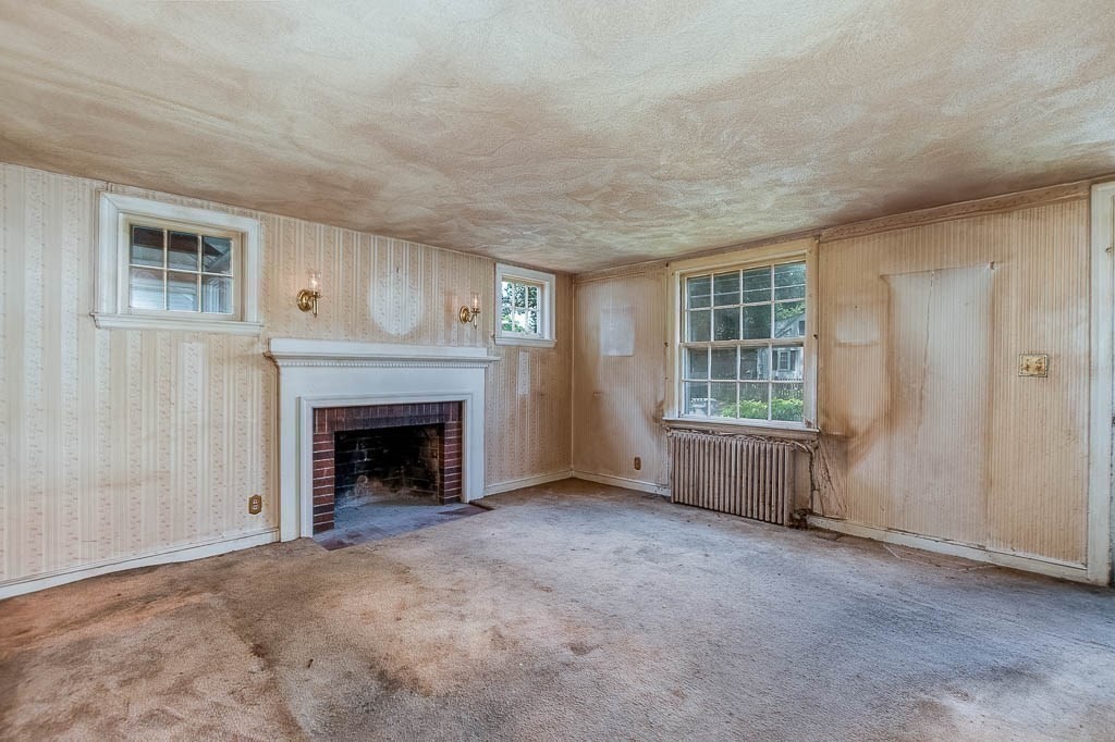 22 Londonderry Road Framingham, MA 01701 - Photo 7 of 24 Gallery Image 7