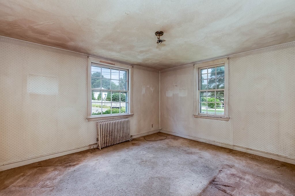 22 Londonderry Road Framingham, MA 01701 - Photo 9 of 24 Gallery Image 9