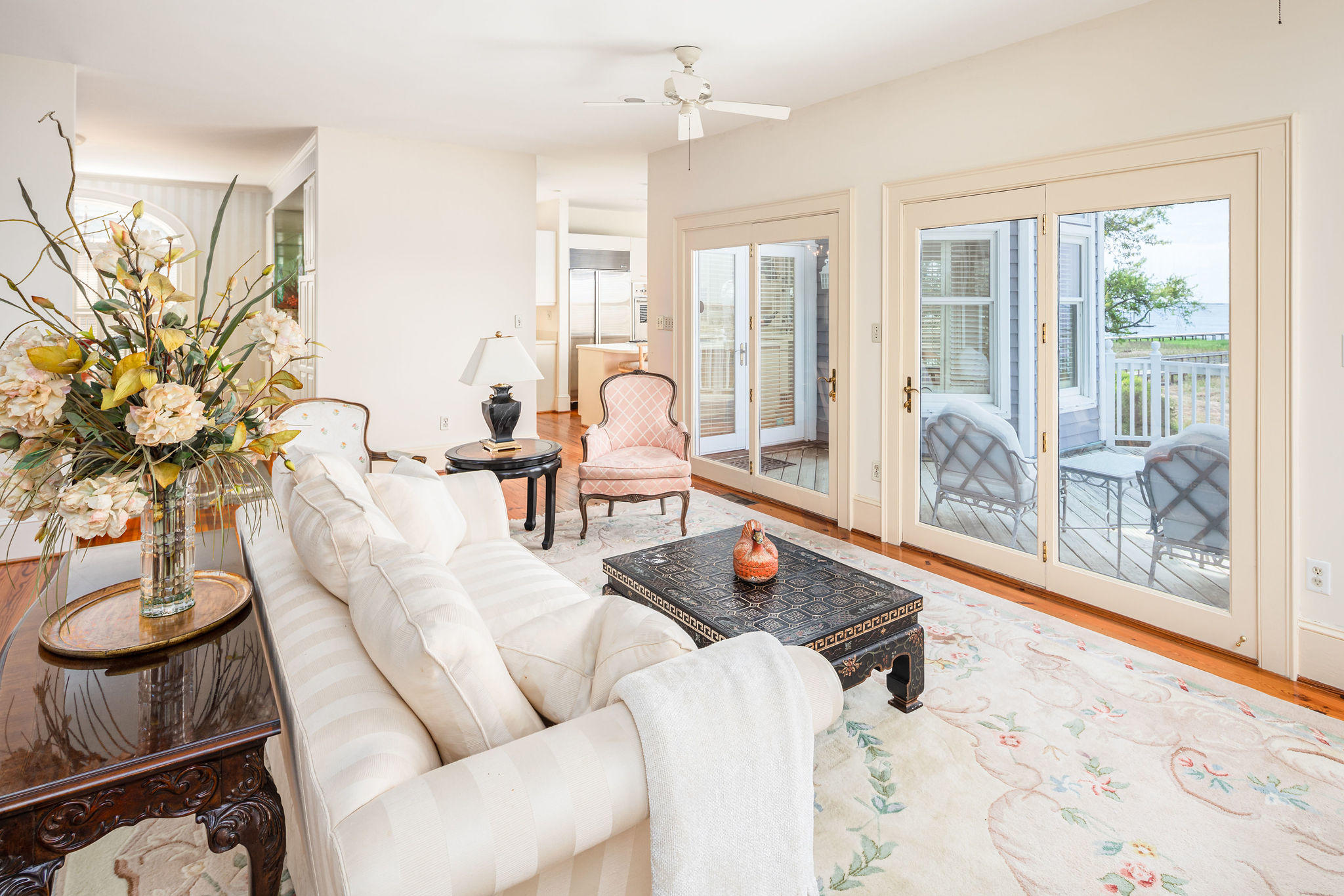 101 Middle Street Mount Pleasant, SC 29464 - Photo 14 of 66 101MiddleStreet-KeenEyeMarketing-4
