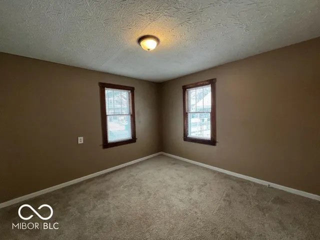 $144,900 | 1324 South 21st Street, New Castle, IN 47362