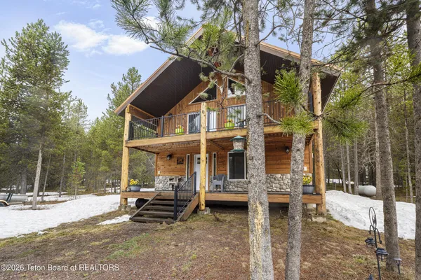 $824,900 | 4021 Algenia Lane, Island Park, ID 83429