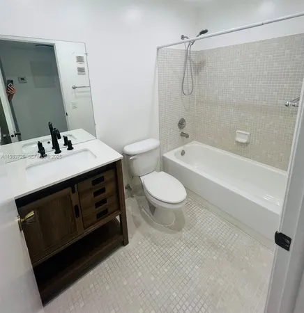 $1,900 | 9743 West McNab Road, Unit 209, Tamarac, FL 33321