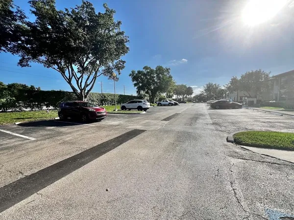 $1,900 | 9743 West McNab Road, Unit 209, Tamarac, FL 33321