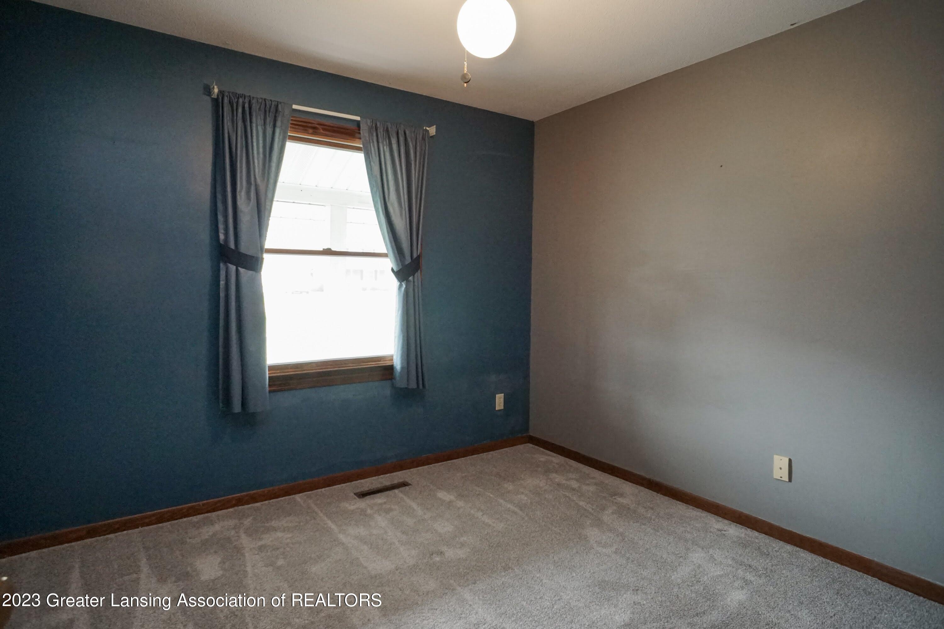 5872 Green Road Haslett, MI 48840 - Photo 18 of 31 Bed 3-1