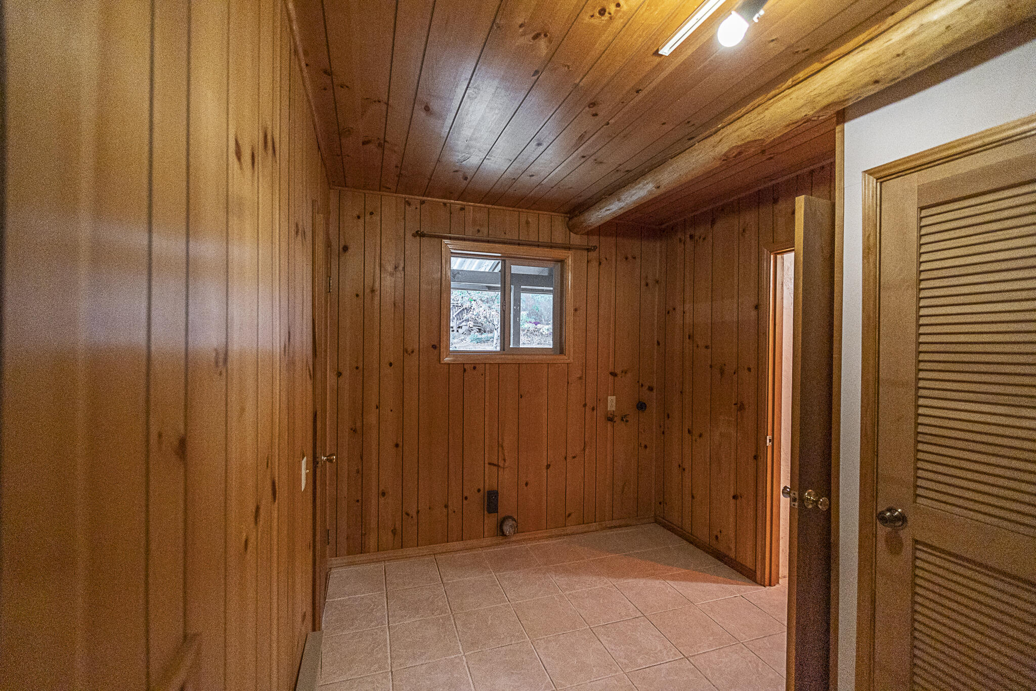 1055 Dunlap Road Jacksonville, OR 97530 - Photo 26 of 64 1055 Dunlap Small-052