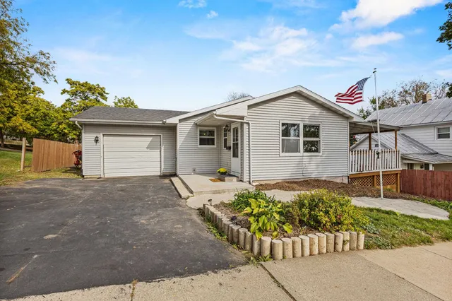 $309,900 | 307 Martin Street, Baraboo, WI 53913