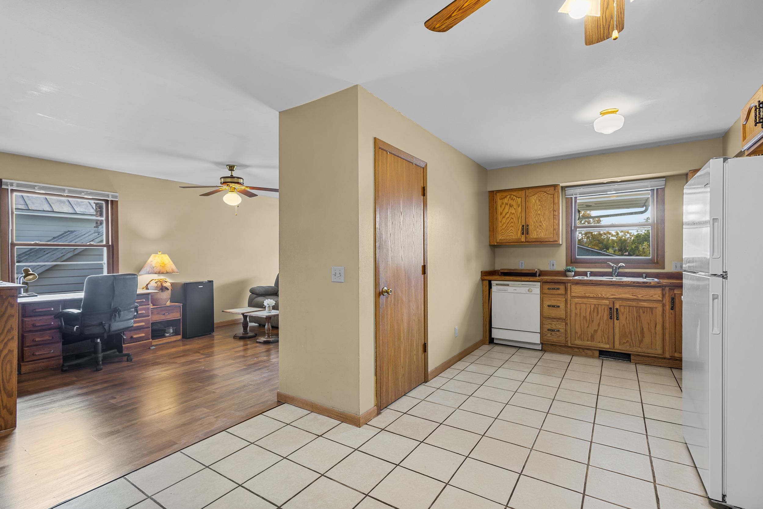 307 Martin Street Baraboo, WI 53913 - Photo 15 of 50