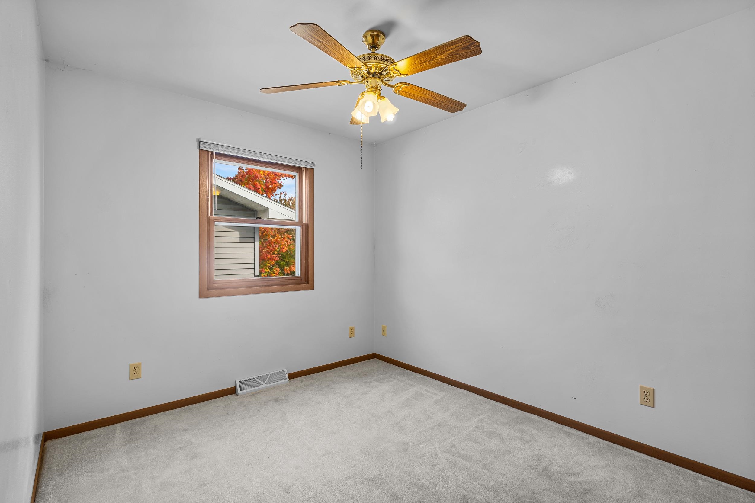 307 Martin Street Baraboo, WI 53913 - Photo 19 of 50