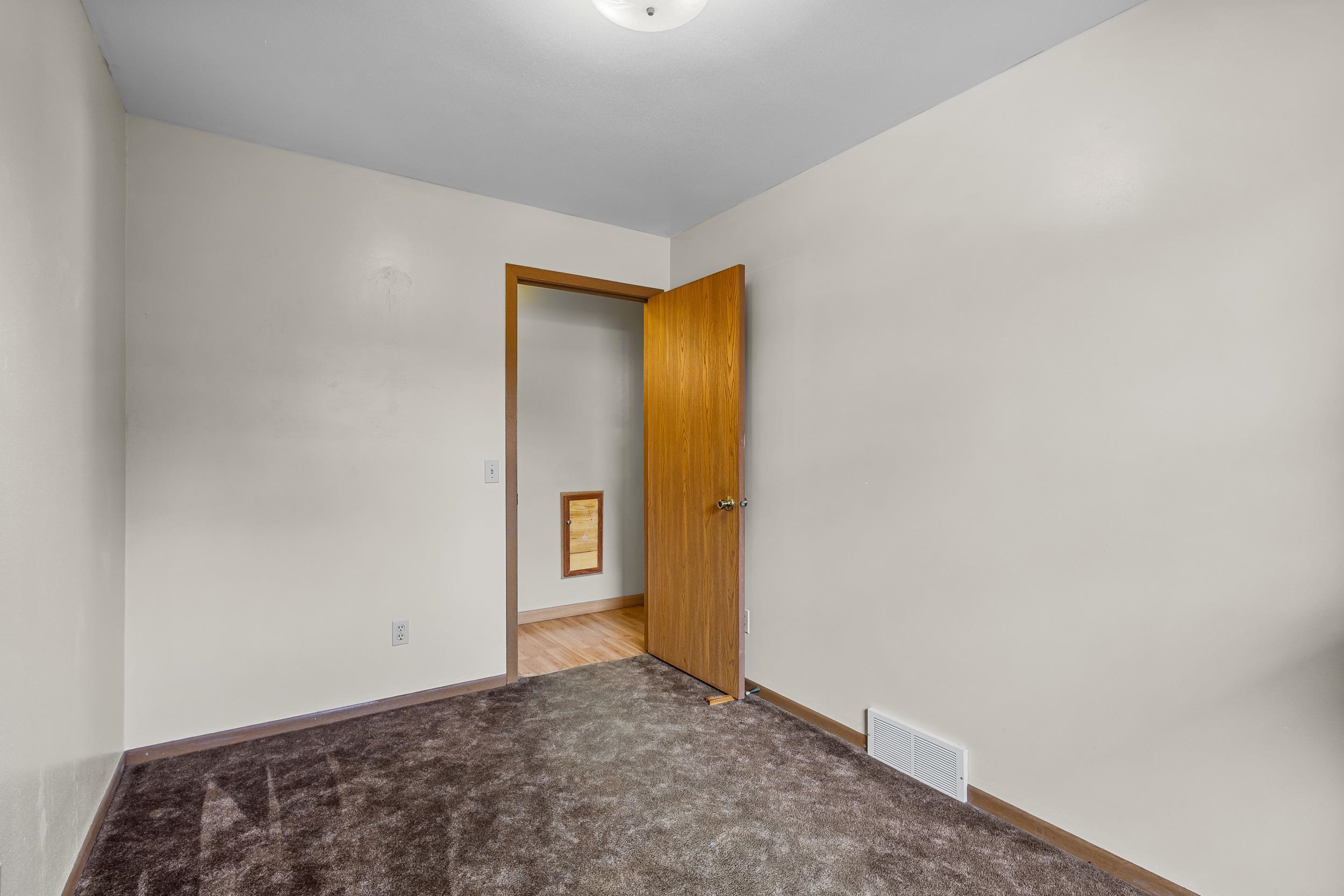 307 Martin Street Baraboo, WI 53913 - Photo 22 of 50