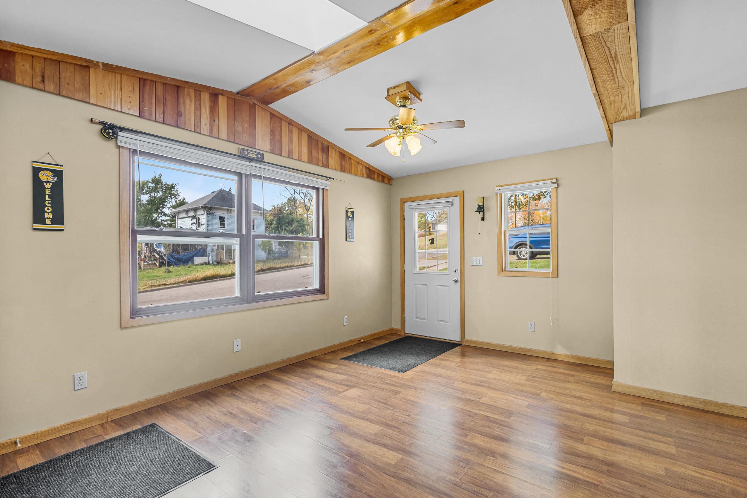 307 Martin Street Baraboo, WI 53913 - Photo 6 of 50