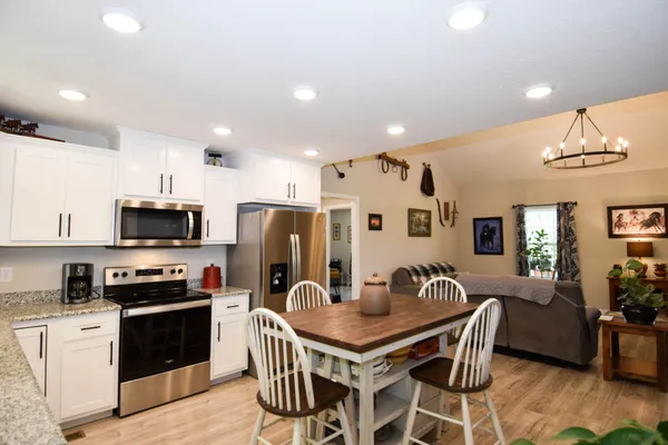 $369,900 | 421 Marlin Lane, Westmoreland, TN 37186
