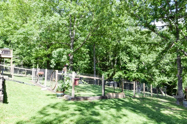 $369,900 | 421 Marlin Lane, Westmoreland, TN 37186