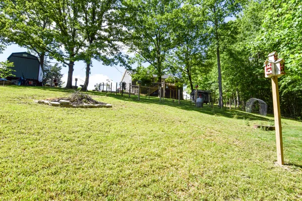 $369,900 | 421 Marlin Lane, Westmoreland, TN 37186